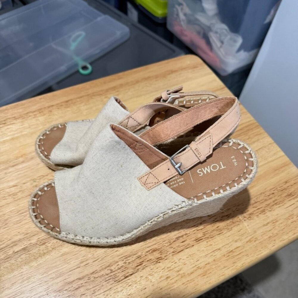 Toms Wedge Sandals/Wedges Womens 8.5